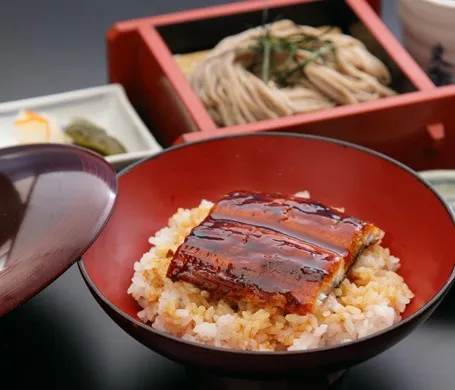 うな丼と小そば