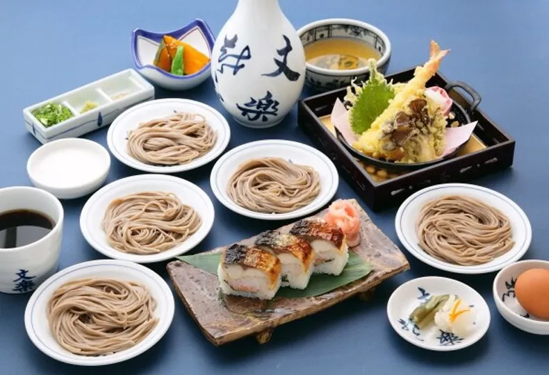 天皿そばと焼き鯖寿し